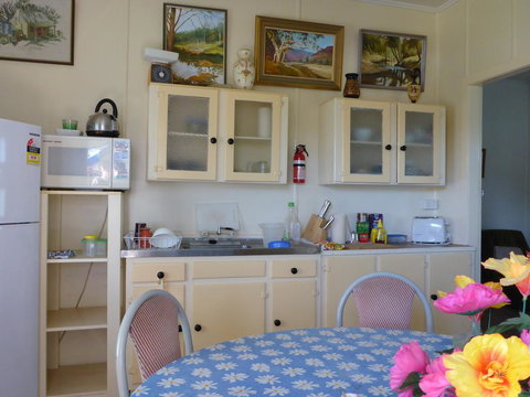 Kitches Cabin - Queensland Tourism 2