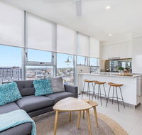KOZYGURU NEWSTEAD DESIGNER 2 BED APT FREE PARKING POOL  GYM QNE088 - QLD Tourism