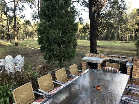 Krinklewood Cottage & Train Carriages - Queensland Tourism 2