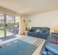 Kristie Court 2/7 Weatherly Close - QLD Tourism