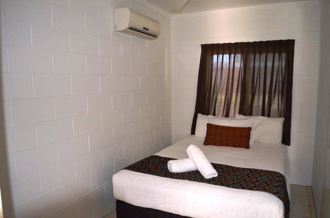 Kurrimine Beach Huts - QLD Tourism 2