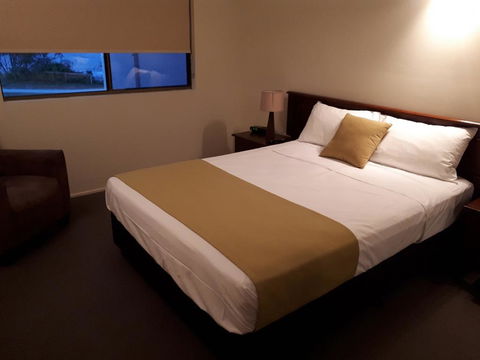 L'Amor Holiday Apartments - QLD Tourism 1