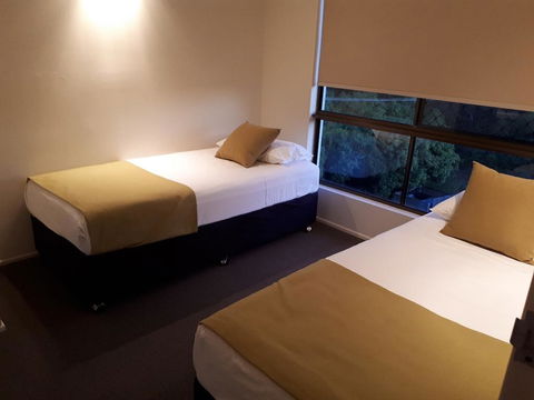 L'Amor Holiday Apartments - QLD Tourism 2