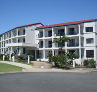 L'Amor Holiday Apartments - QLD Tourism