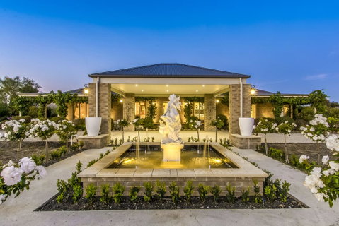 La Bella Vita - QLD Tourism 0