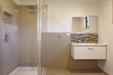 La Casa - QLD Tourism 1