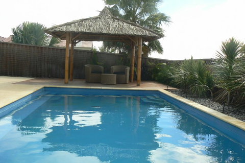 La Mer - Home With A Pool - QLD Tourism 2