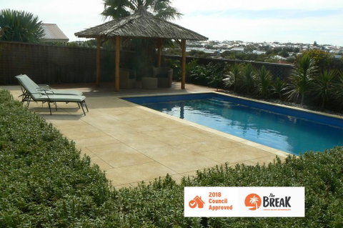 La Mer - Home With A Pool - QLD Tourism 0