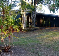 Lagoon Pocket Bed  Breakfast - QLD Tourism
