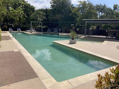 Lagoon-Front Luxury At Twin Waters Resort - QLD Tourism 2