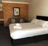 Lake Macquarie Motor Inn - QLD Tourism
