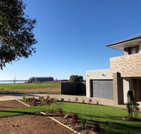 Lake Resort on Black Bull - Queensland Tourism