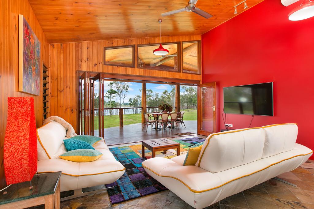 Barrine ACT Queensland Tourism