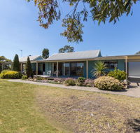 Lakeview - Waterviews on Newlands Arm - Queensland Tourism