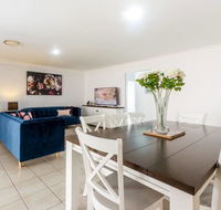 Large Executive and Family Home - Flinders View - Queensland Tourism