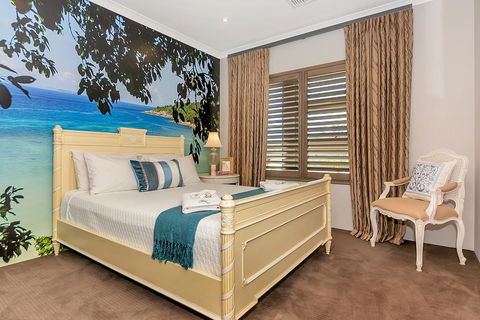 Lavender Manor BnB - Queensland Tourism 2