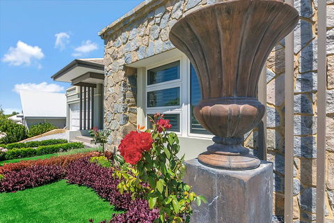 Lavender Manor BnB - Queensland Tourism 0