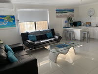 Book Barrack Point Accommodation Vacations QLD Tourism QLD Tourism