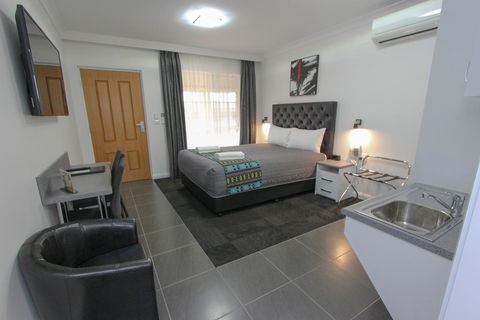 Leeton Heritage Motor Inn - QLD Tourism 1