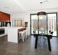 Lewis Street Apartments by Kirsten Serviced Accommodation - QLD Tourism