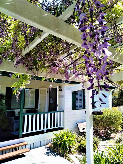 Linda's Place B&B - QLD Tourism 3