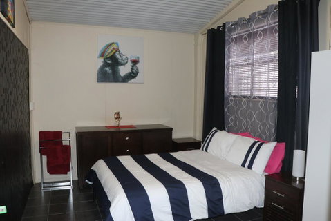 Linga Longa Spiritual Retreat - QLD Tourism 1