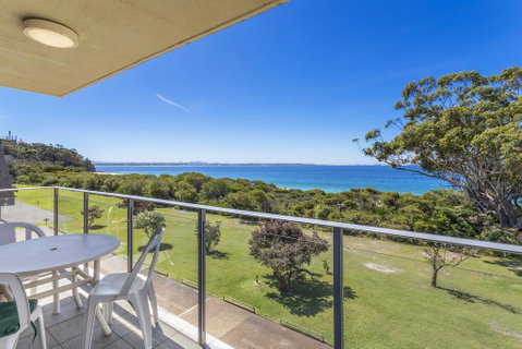 Luskin Lodge, Unit 10/29 Weatherly Close - QLD Tourism 0
