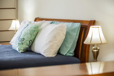 Luxury Beach Unit - QLD Tourism 3