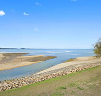 Luxury Beach Unit - QLD Tourism