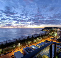 Luxury Beachfront Sky Home Exceptional Ocean Views - QLD Tourism