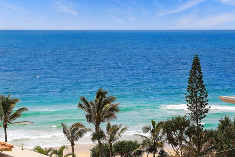 Luxury Beachside Apartment - QLD Tourism 2