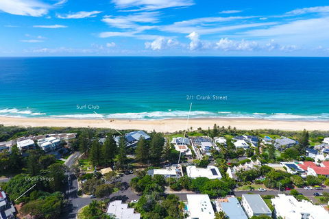 Luxury Beachside Apartment - QLD Tourism 3