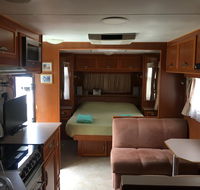luxury caravan - QLD Tourism