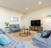 Luxury Four Bedroom Apartment - Queensland Tourism