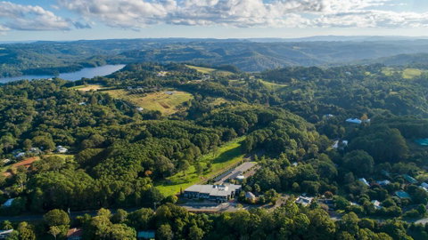 Luxury Hinterland Retreat - Family Suite With Hinterland And Ocean Views - QLD Tourism 2