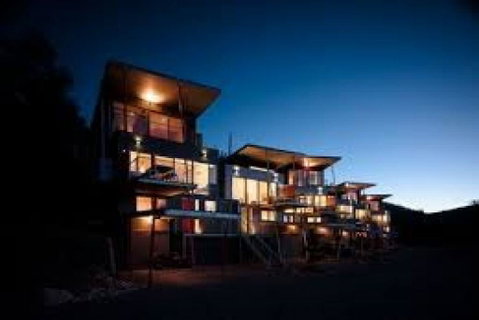 Luxury Scandinavian Townhouse - QLD Tourism 0