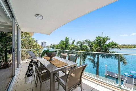 Luxury Waterfront Maroochydore Free Wine Netflix Parking - QLD Tourism 0