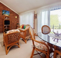Macadamia Court Unit 2 8 Government Road - QLD Tourism