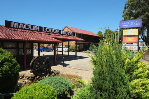 Maclin Lodge Motel - QLD Tourism 0