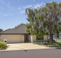 Macs Manor - Queensland Tourism