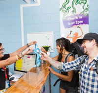 Mad Monkey Backpackers Waterfront - QLD Tourism
