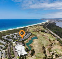 Magenta Shores 1105 - QLD Tourism