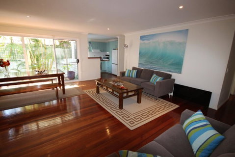 MAGIC BEACH HOUSE - PET FRIENDLY - QLD Tourism 0
