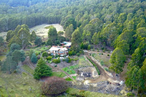 MAGICAL MOUNTAIN RETREAT - 20 Mins To CBD And Only 10 To MONA! - QLD Tourism 1