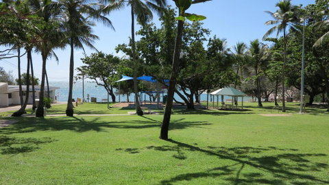 Magnetic Shores Unit 2 - Queensland Tourism 2