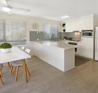 MAINSAIL8- MOOLOOLABA BEACH - Queensland Tourism