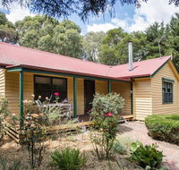 Malakai Farm Stay - QLD Tourism