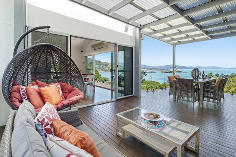 MANDALAY ESCAPE, SECLUSION & SERENITY WITH A POOL - QLD Tourism 0