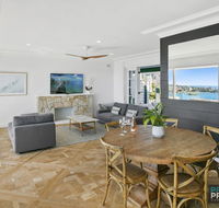 Manly Panorama - Northern Beaches Holiday House - QLD Tourism