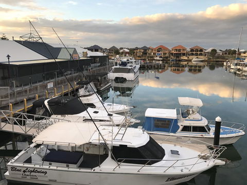 Marina View Chalets - Queensland Tourism 0